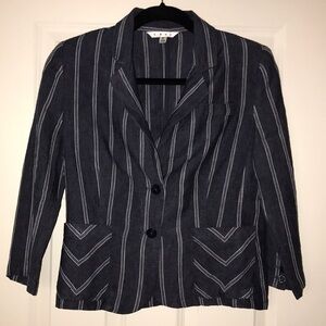 CAbi linen blazer navy with white pinstripes Sz 6